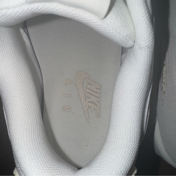 Size 8.5 - Nike Air Max 90 LV8 Sail Light Orewood W - Picture 10 of 11